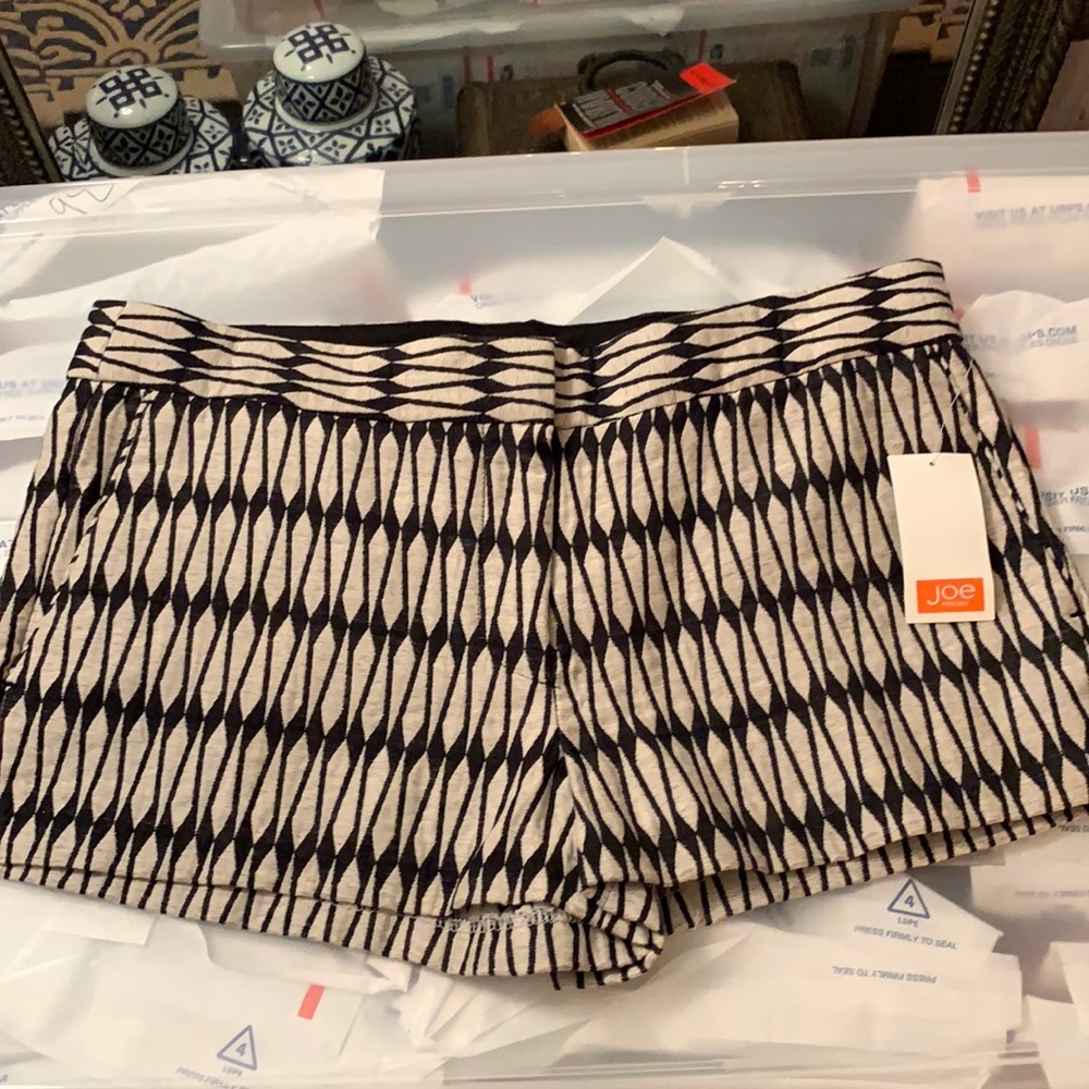 NWT Joe Fresh black and white print shorts